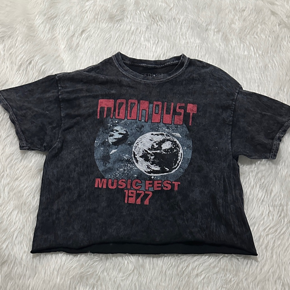 Fifth Sun Black and Red Moon Dust Music Fest 1977 Tee